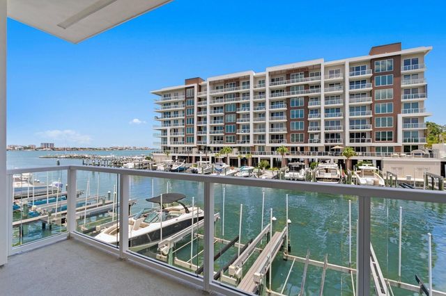 864 N OSCEOLA AVE, Clearwater, FL 33755