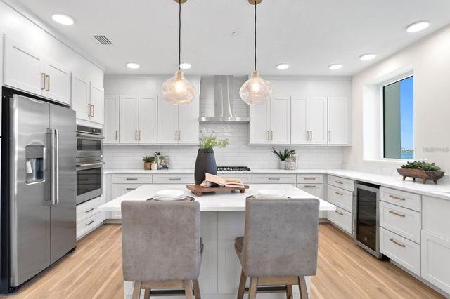 864 N OSCEOLA AVE, Clearwater, FL 33755