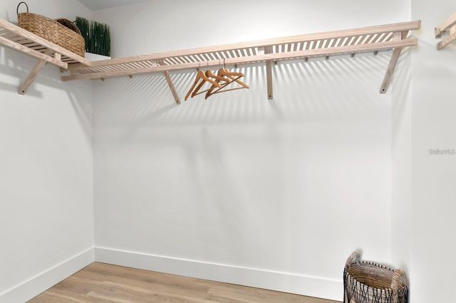 864 N OSCEOLA AVE, Clearwater, FL 33755