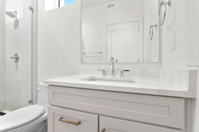 864 N OSCEOLA AVE, Clearwater, FL 33755