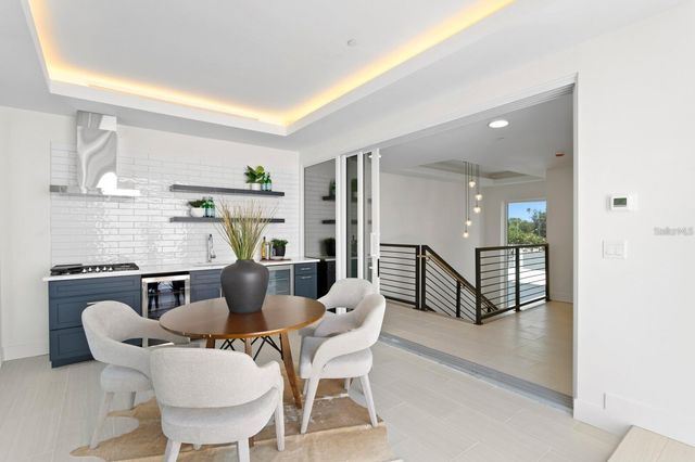 864 N OSCEOLA AVE, Clearwater, FL 33755