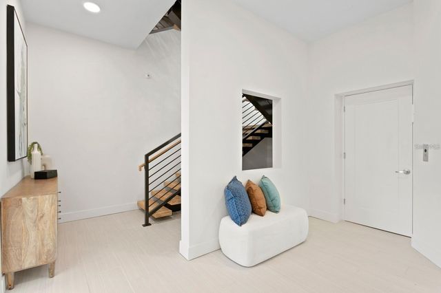 864 N OSCEOLA AVE, Clearwater, FL 33755