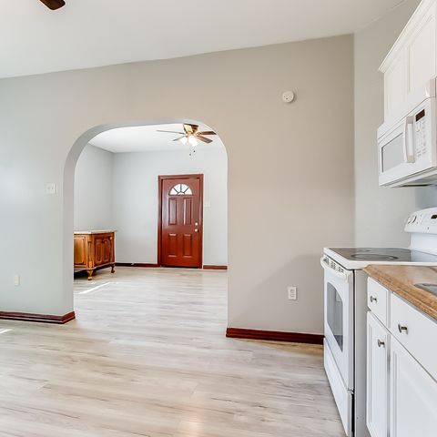 2937 S Adams Street, Fort Worth, TX 76110