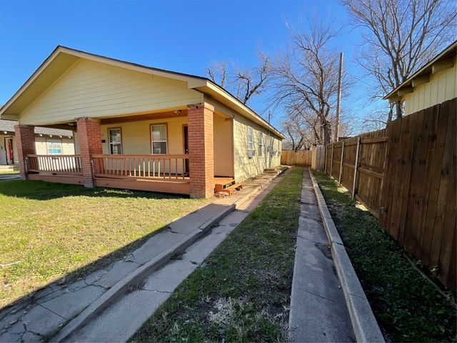 2937 S Adams Street, Fort Worth, TX 76110