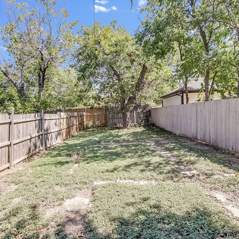 2937 S Adams Street, Fort Worth, TX 76110