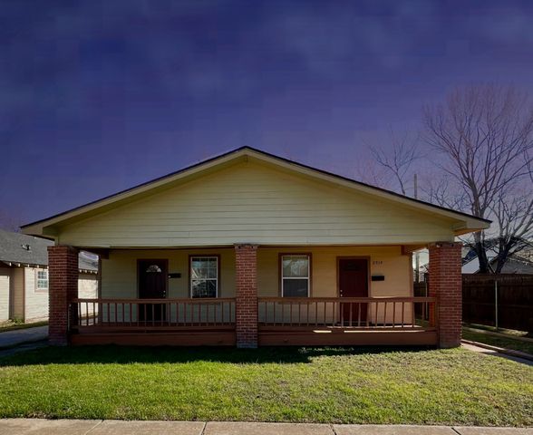 2937 S Adams Street, Fort Worth, TX 76110