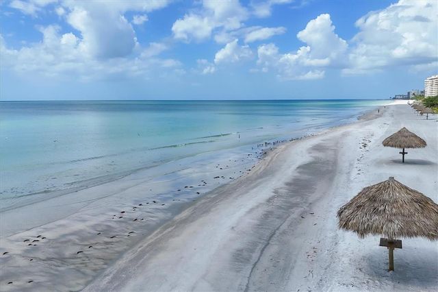 435 L AMBIANCE DRIVE J703, Longboat Key, FL 34228