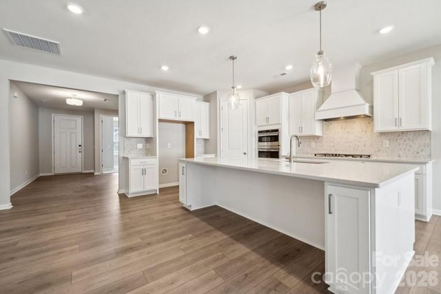18214 Torchbearer Lane, Charlotte, NC 28278
