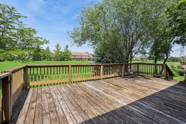 1280 N Aspen Way, Addison, IL 60101
