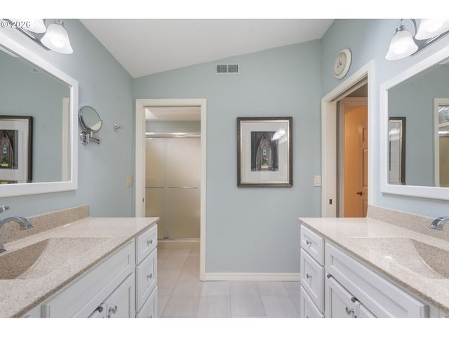 2275 Sw 77TH Pl, Portland, OR 97225