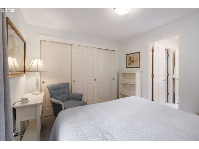 2275 Sw 77TH Pl, Portland, OR 97225