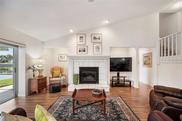 725 PENINSULAR DRIVE, Lakeland, FL 33813