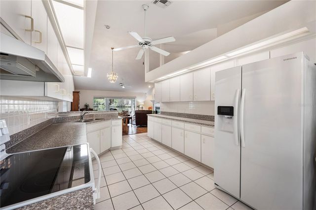 725 PENINSULAR DRIVE, Lakeland, FL 33813