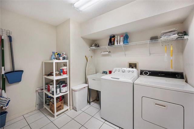 725 PENINSULAR DRIVE, Lakeland, FL 33813