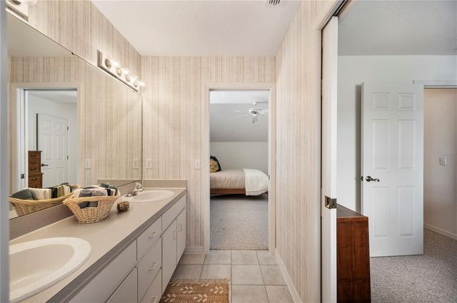 725 PENINSULAR DRIVE, Lakeland, FL 33813