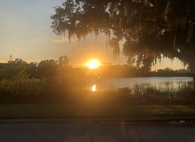 725 PENINSULAR DRIVE, Lakeland, FL 33813