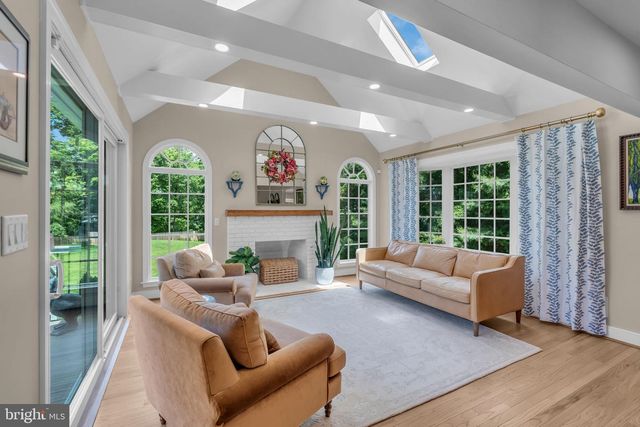 9 CHADWELL CT, Pennington, NJ 08534