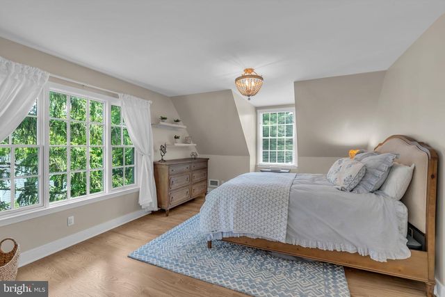 9 CHADWELL CT, Pennington, NJ 08534