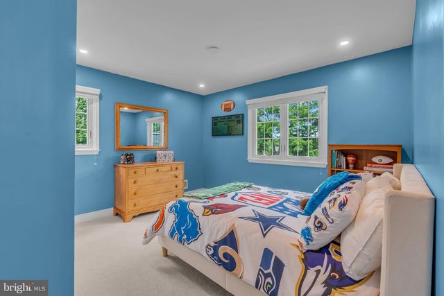 9 CHADWELL CT, Pennington, NJ 08534