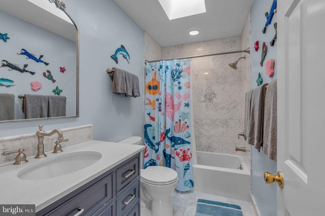 9 CHADWELL CT, Pennington, NJ 08534