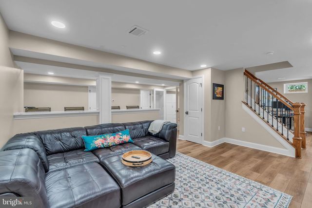 9 CHADWELL CT, Pennington, NJ 08534