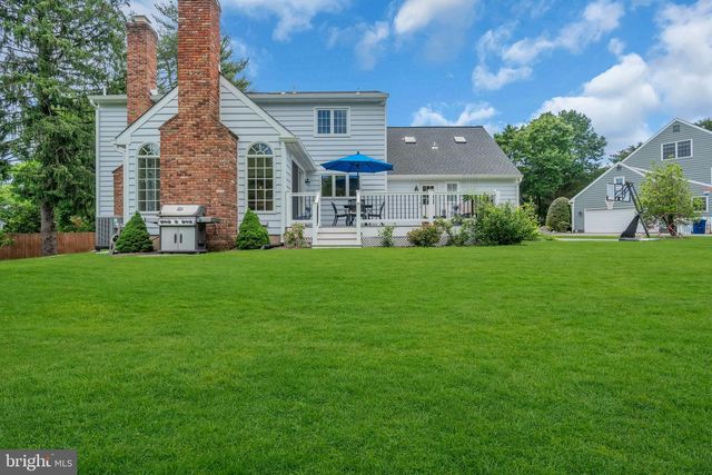9 CHADWELL CT, Pennington, NJ 08534