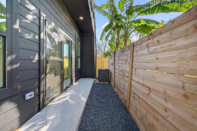 4115 Yale Street, Houston, TX 77018