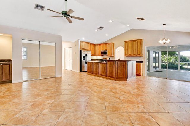 17707 127th Drive N, Jupiter, FL 33478