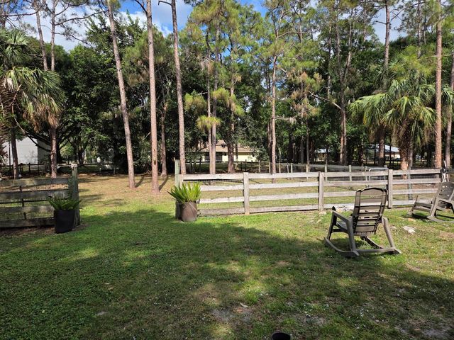 17707 127th Drive N, Jupiter, FL 33478
