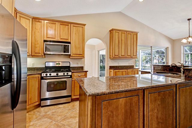 17707 127th Drive N, Jupiter, FL 33478