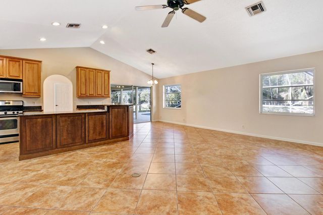 17707 127th Drive N, Jupiter, FL 33478