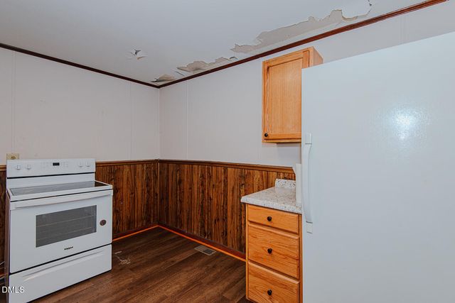 469 Lakeview Avenue, Burlington, NC 27215