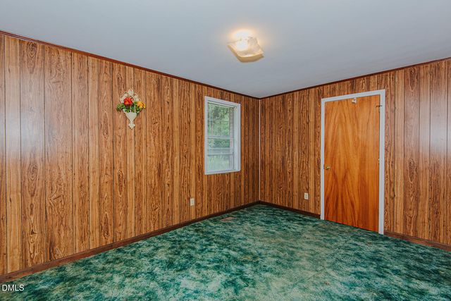 469 Lakeview Avenue, Burlington, NC 27215