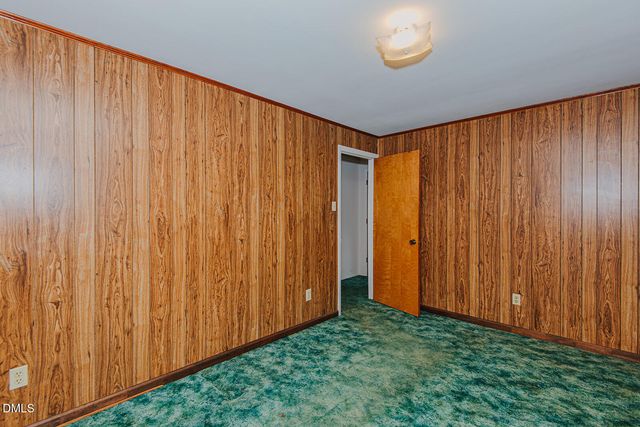 469 Lakeview Avenue, Burlington, NC 27215