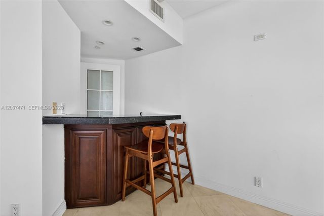 3000 Island Boulevard 2305, Aventura, FL 33160