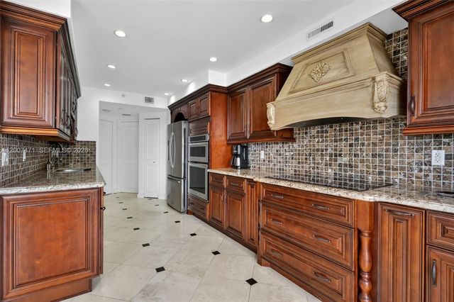 3000 Island Boulevard 2305, Aventura, FL 33160