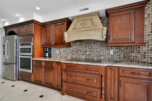 3000 Island Boulevard 2305, Aventura, FL 33160