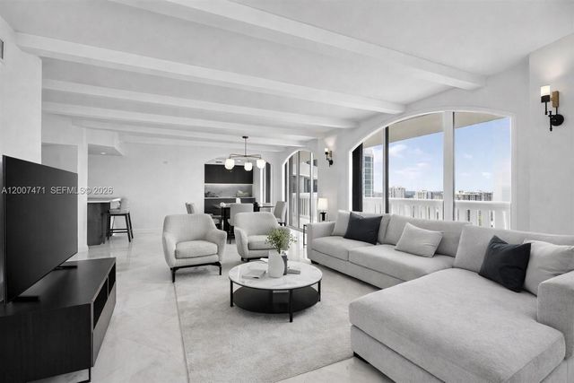 3000 Island Boulevard 2305, Aventura, FL 33160
