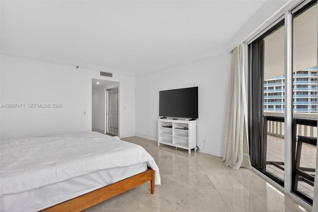 3000 Island Boulevard 2305, Aventura, FL 33160
