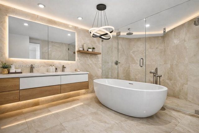 3000 Island Boulevard 2305, Aventura, FL 33160