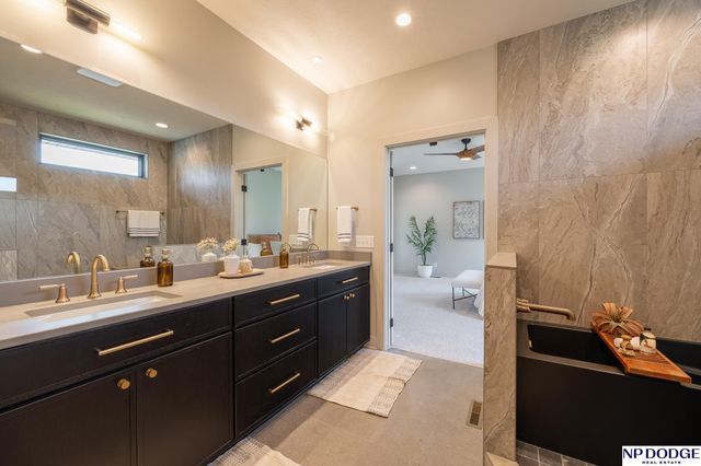 8901 Appaloosa Lane, Lincoln, NE 68520