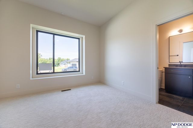 8901 Appaloosa Lane, Lincoln, NE 68520