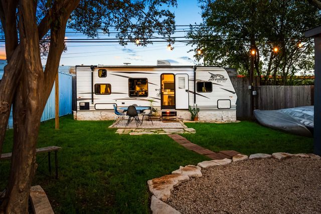 4603 Dudmar DR, Austin, TX 78735