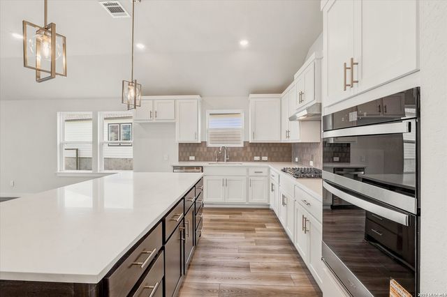 8314 Wren Circle, Schertz, TX 78154