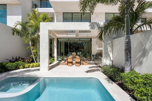 1258 George Bush Boulevard, Delray Beach, FL 33483