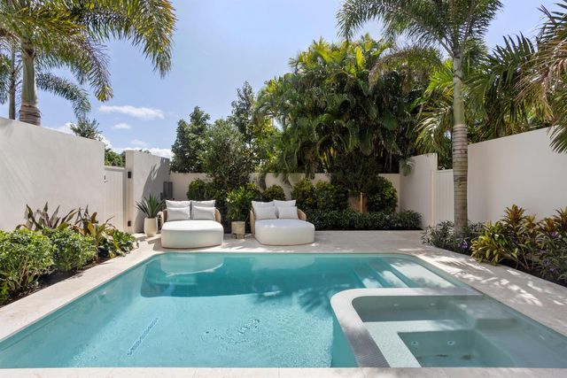 1258 George Bush Boulevard, Delray Beach, FL 33483