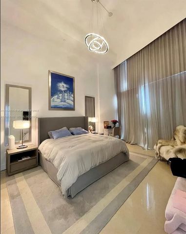 495 Brickell Ave 1409, Miami, FL 33131