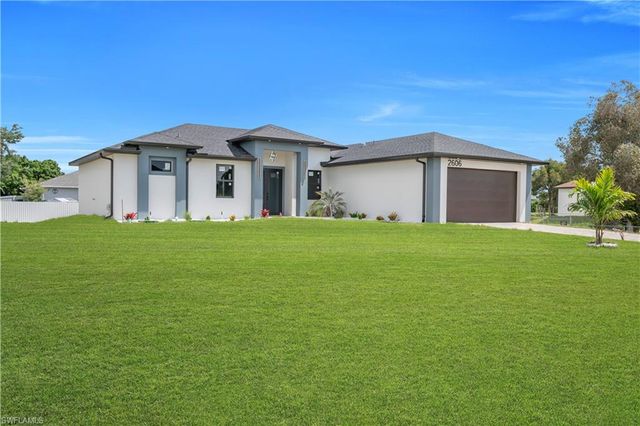 2606 40th ST SW, Lehigh Acres, FL 33976