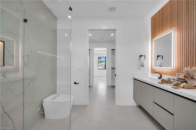 2606 40th ST SW, Lehigh Acres, FL 33976