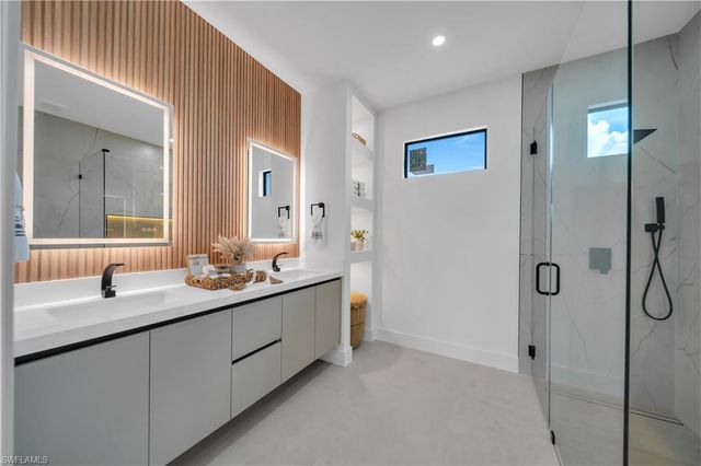 2606 40th ST SW, Lehigh Acres, FL 33976